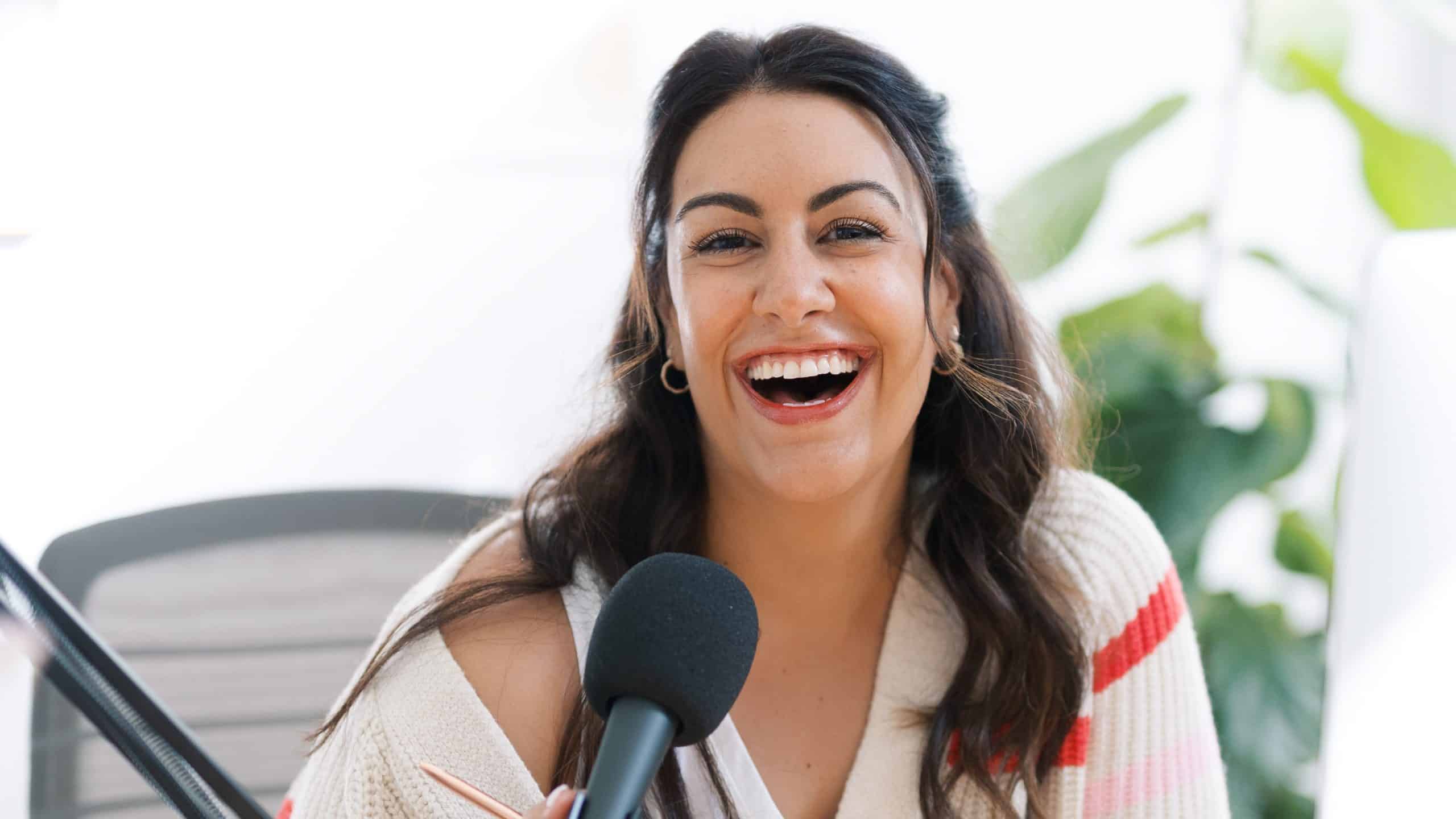 Learn how to make education a revenue stream in your small business as we talk with the queen of education, Laylee Emadi, in this episode of Priority Pursuit!